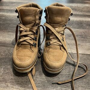 Women’s Tan Suede Lace-Up Boots